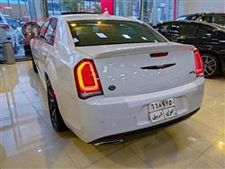 کرایسلەر 300